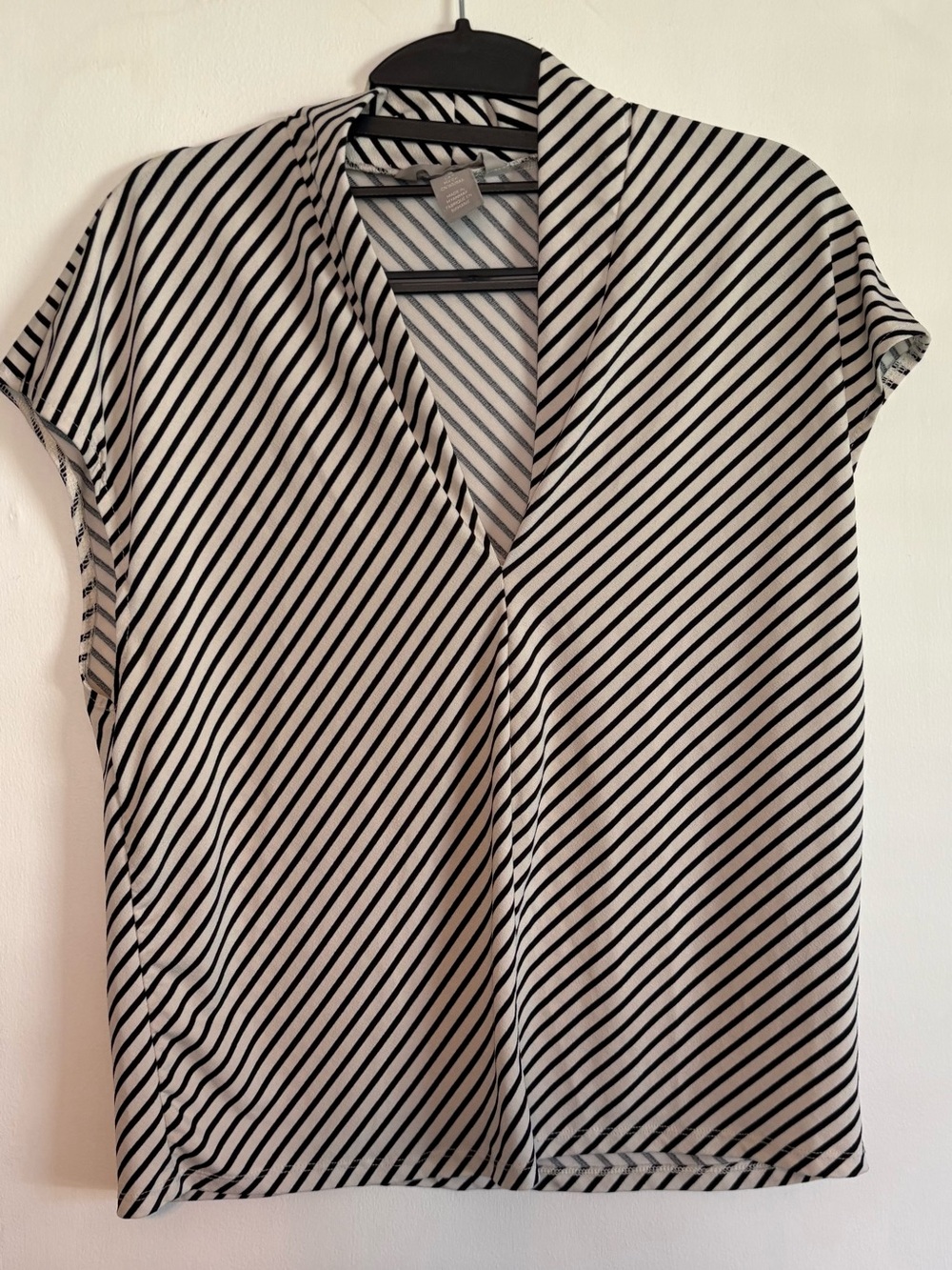 H&M Black and White Diagonal Stripe V-Neck Blouse